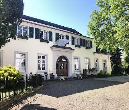 Hotel Karolingerhof - Mosel Kröv Exteriér fotografie